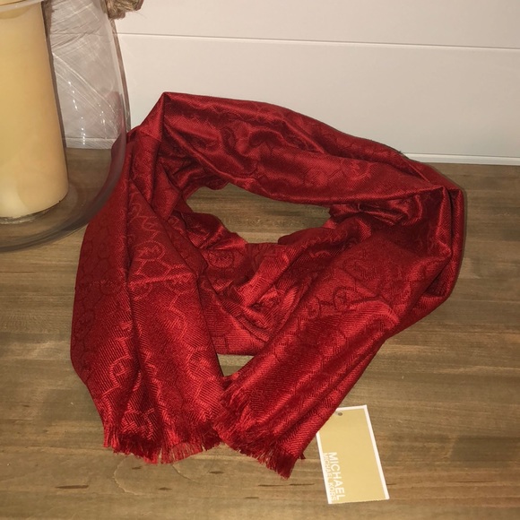 Michael kors scarf red Clearance